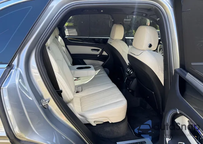 SJAAM2ZV9KC026702: 91492865