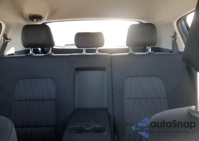 KNDPMCAC0H7285704: 93300305