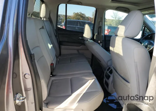 5FPYK2F57KB000679: 92913165