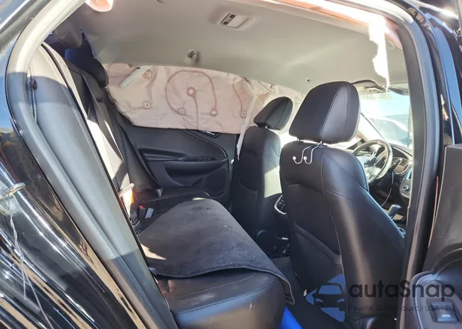 1G1ZF5SU0JF101792: 92233085