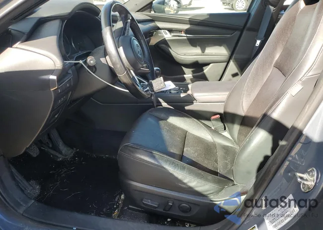 JM1BPAMM7P1621053: 90699715