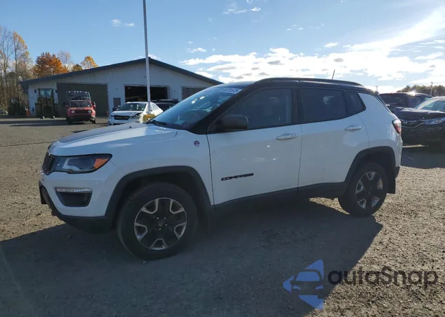 3C4NJDDB8JT144745: 90781575