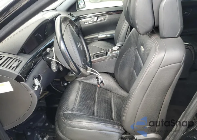 WDDNG7EB2DA503586: 90800305