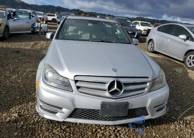 WDDGF4HB8DR299853: 92694575