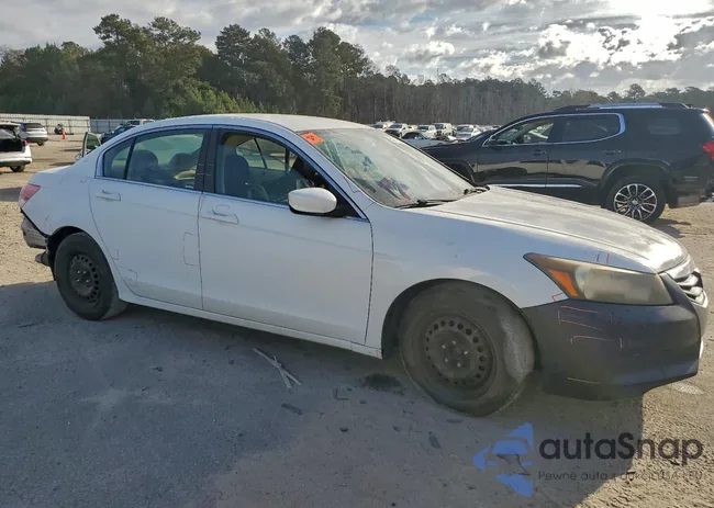 1HGCP2F35BA078066: 93717625