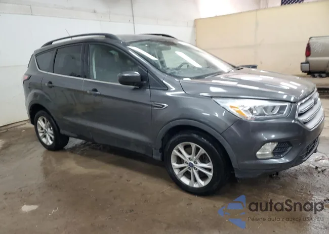 1FMCU9HDXJUD49704: 92016835