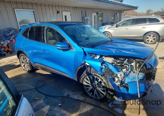 1FMCU9J97LUA00640: 92420825