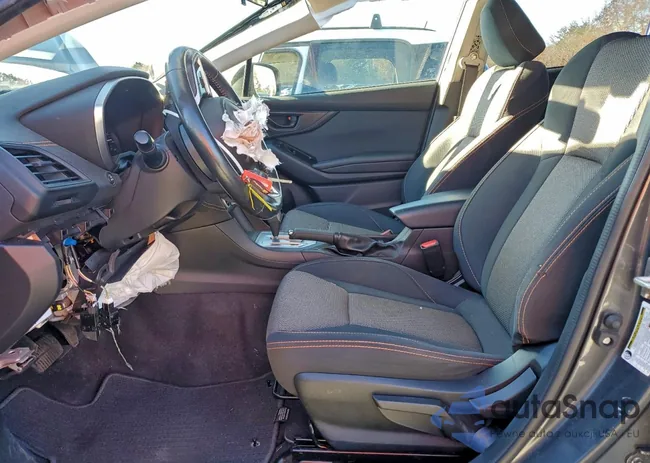 JF2GTAPC1P8229828: 93741635