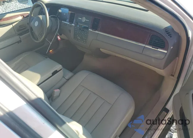 1L1FM81WX3Y643636: 92819145