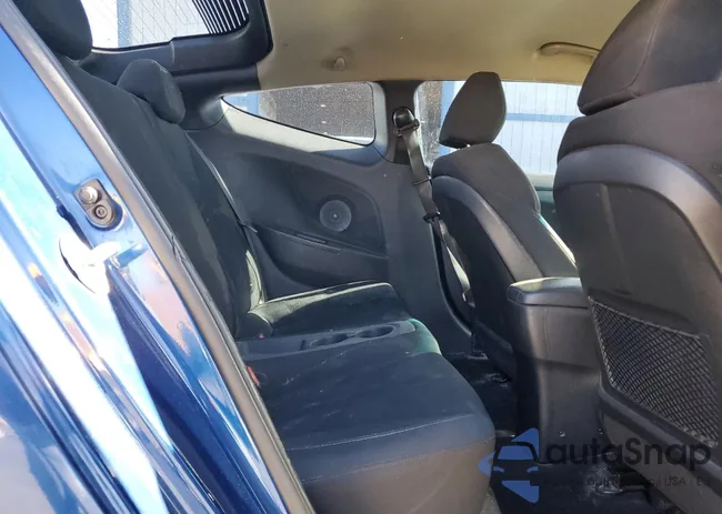 KMHTC6AD6HU306323: 91793695