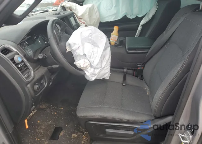 1C6RRFCG9RN181518: 92881795