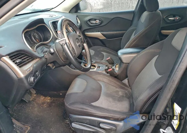 1C4PJLAB9HW660625: 93997995