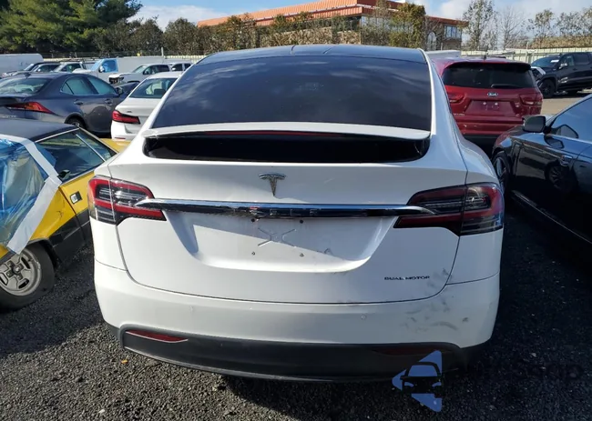 5YJXCBE25MF322121: 92929645