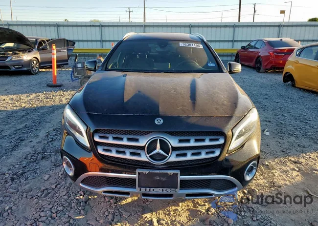 WDCTG4EB0LU021349: 92301495