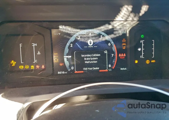 3TMLB5JN0RM071045: 93852345