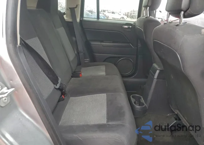 1C4NJDBB4FD177242: 94038295