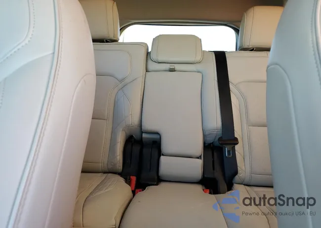 1FM5K8HT1JGC04677: 90882105