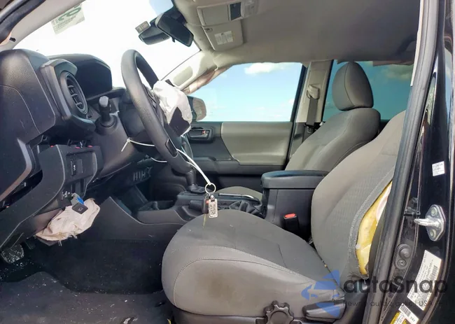 3TYAX5GN0NT061582: 93115575