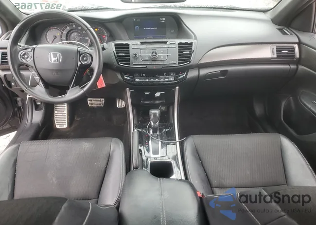 1HGCR2F59GA209146: 93677665