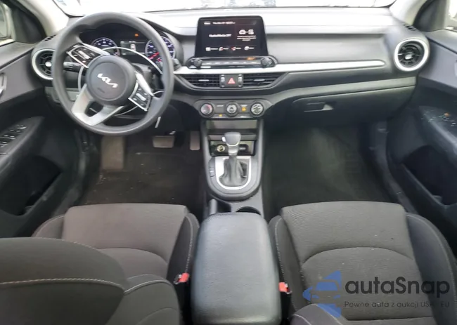 3KPF24AD2PE693989: 93649185