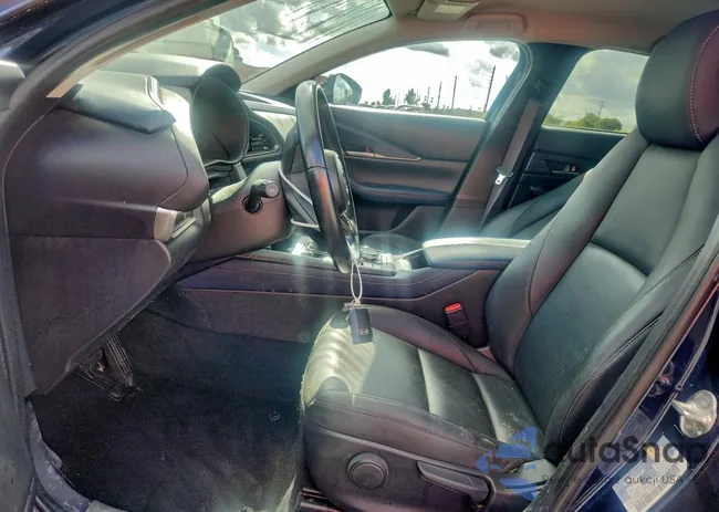 3MVDMABLXMM226695: 94670145