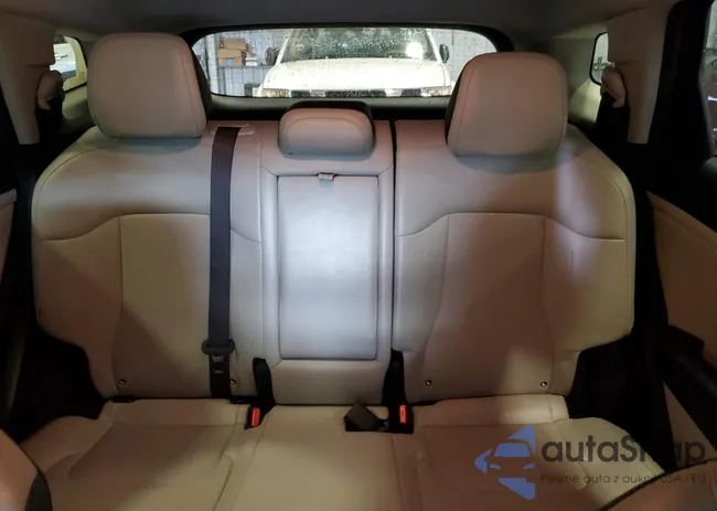 KNDPVCAG3P7045030: 92573045