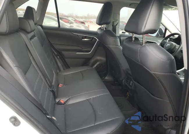 2T3A1RFV9SW498061: 92931025