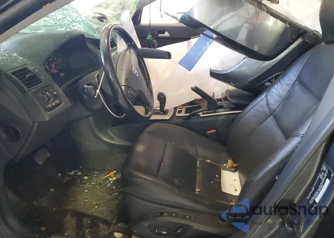 YV1672MS3B2548931: 91804145