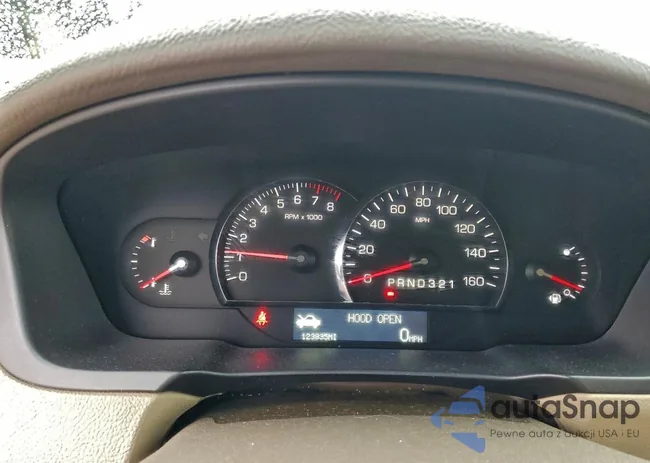 1G6KD57YX6U104103: 92470705