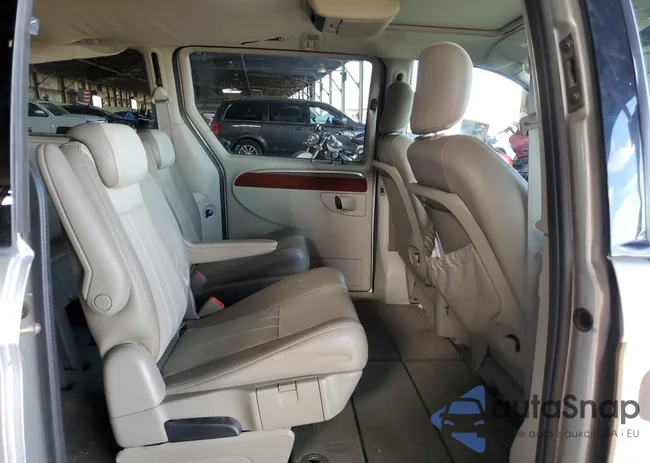 2A4GP54L27R229916: 92953885