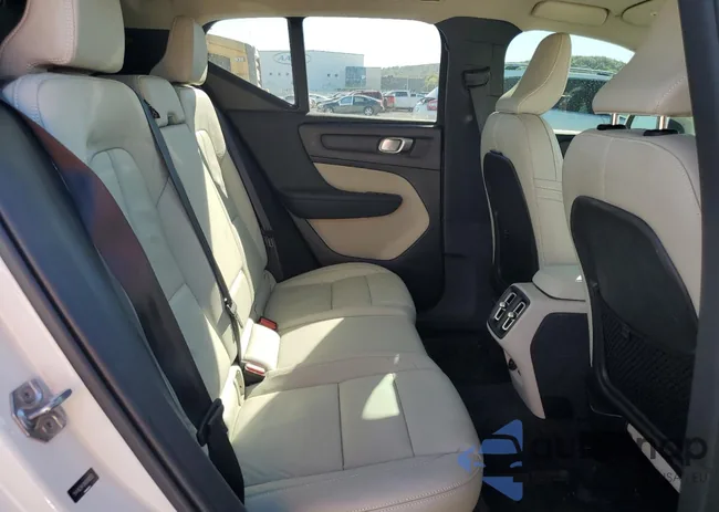 YV4162UK5N2656553: 90661825