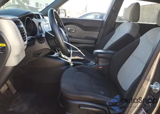 KNDJN2A29G7311526: 92274465