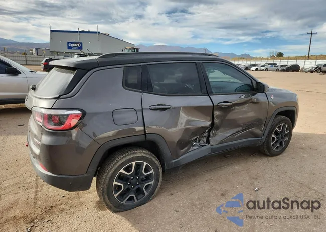 3C4NJDDB4KT696745: 92066775