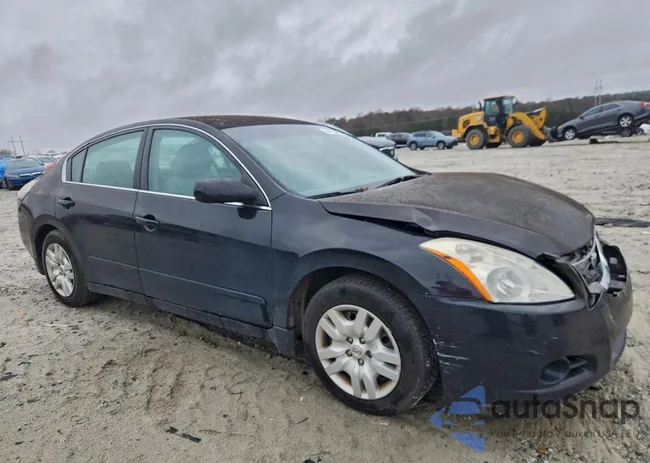 1N4AL2AP1AC163345: 94130485