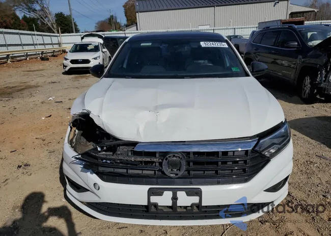 3VWC57BU0KM084597: 92242235