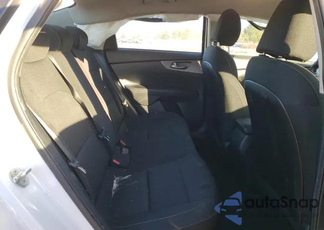 3KPF24ADXME408936: 93237235