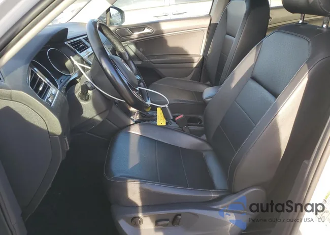 3VV2B7AX3JM006379: 91033945