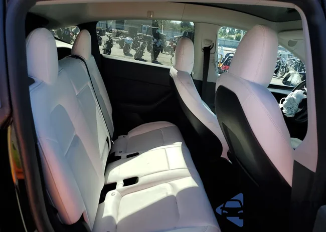 7SAYGDED8PF967651: 91861005