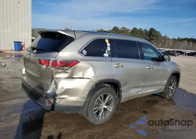 5TDJKRFH9GS226500: 92489185