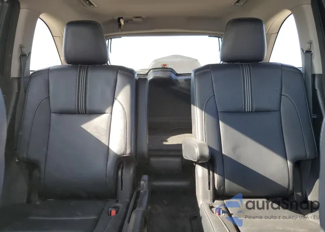 5TDKZRFH9JS540123: 92943675