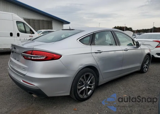 3FA6P0CD0KR269418: 91697185