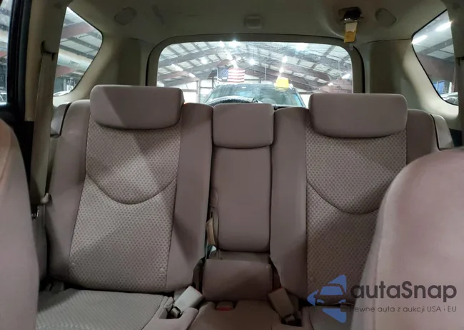 JTMBD33V686071153: 92453975