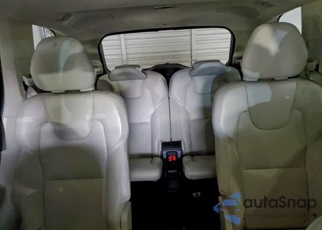 YV4BR00L7N1793997: 94563555