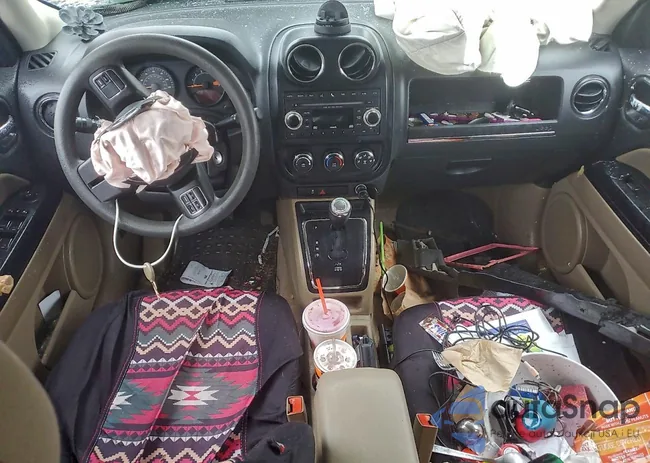 1C4NJRBB2FD385889: 94653915