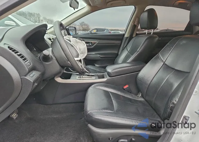 1N4AL3AP5FC134296: 94630345