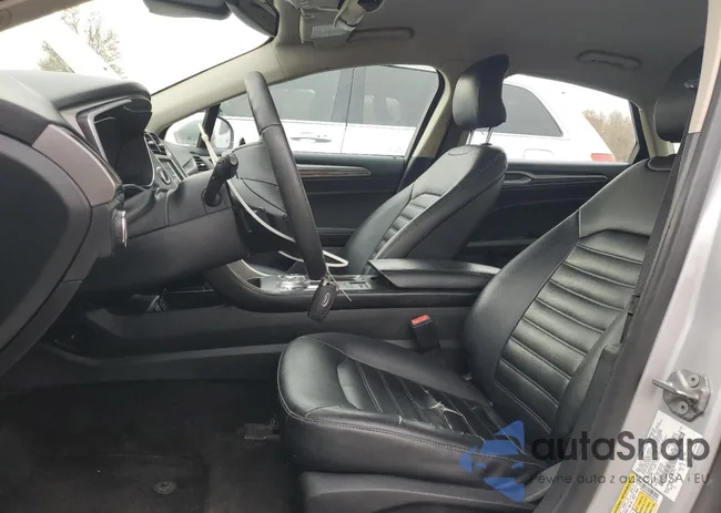 3FA6P0CD0KR269418: 91697185