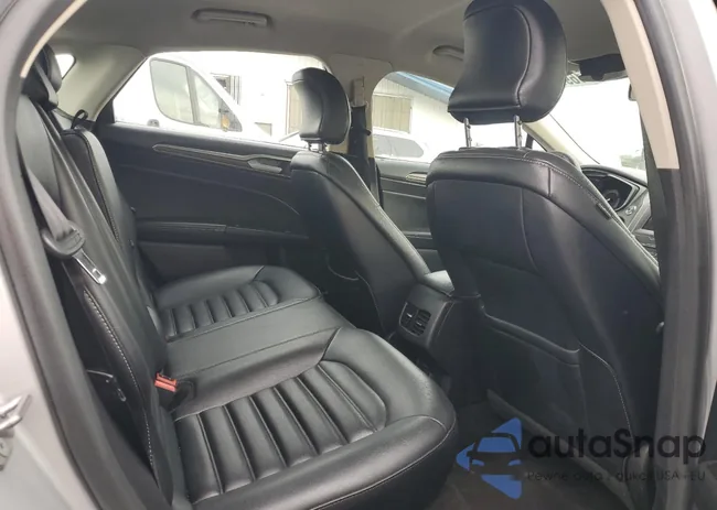 3FA6P0CD0KR269418: 91697185