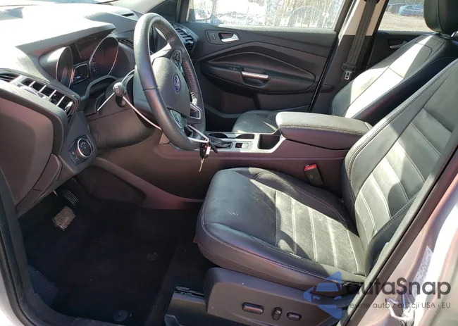 1FMCU9HD0JUC24775: 91004725