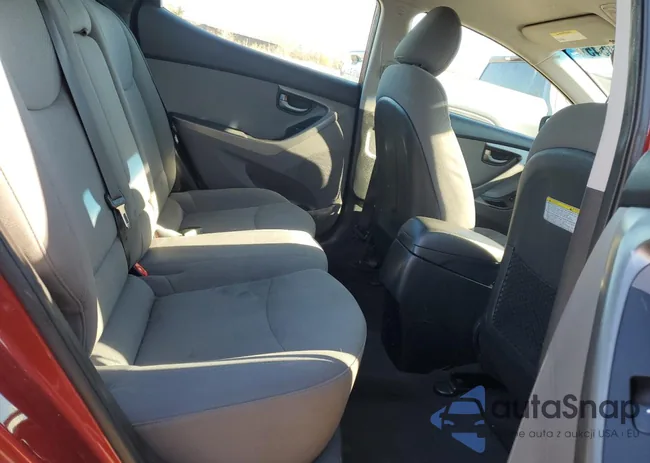 5NPDH4AE8FH565863: 93180545