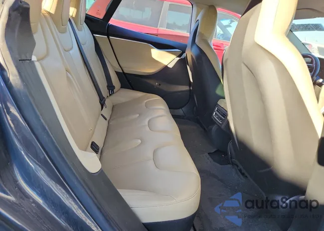 5YJSA1S13EFP63690: 90750545